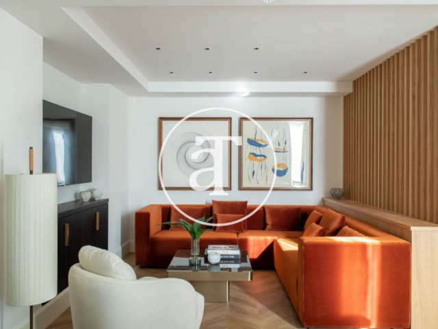 Monthly rental duplex with 3 bedrooms and common areas in Paseo de Gracia