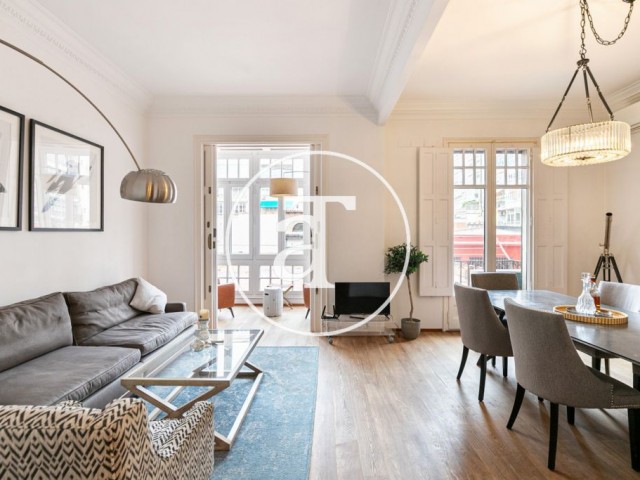 Vivienda de alquiler flexible de 3 habitaciones en Carrer de Paris