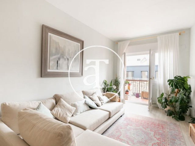 Monthly rental apartment with two double bedrooms in Gracia